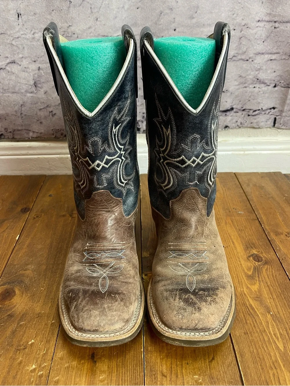Old west bsc1914 square toe cowboy boots black and brown leather boys size 2